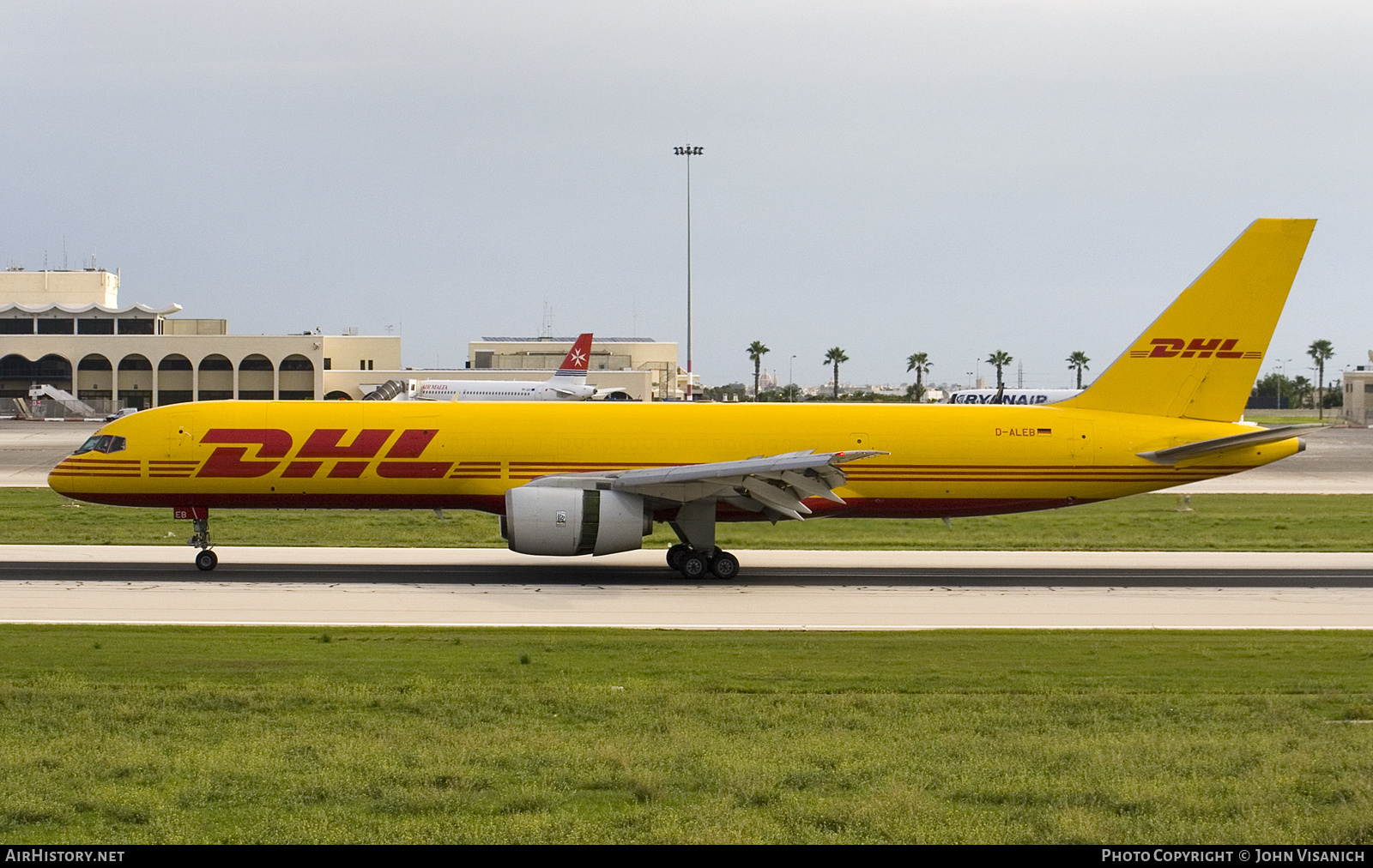 Aircraft Photo of D-ALEB | Boeing 757-236/SF | DHL International | AirHistory.net #569672