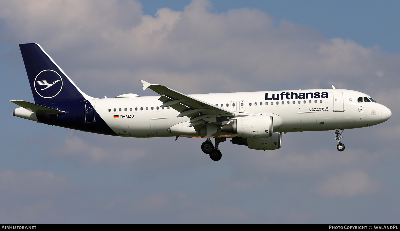 Aircraft Photo of D-AIZD | Airbus A320-214 | Lufthansa | AirHistory.net #569763