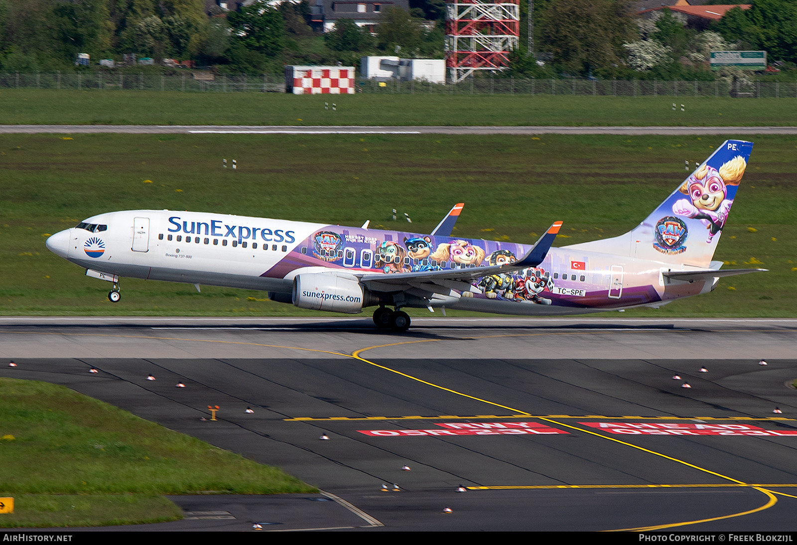 Aircraft Photo of TC-SPE | Boeing 737-8HC | SunExpress | AirHistory.net #569785