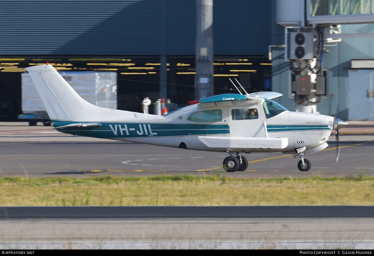 Aircraft Photo of VH-JIL | Cessna 210N Centurion II | AirHistory.net #569807