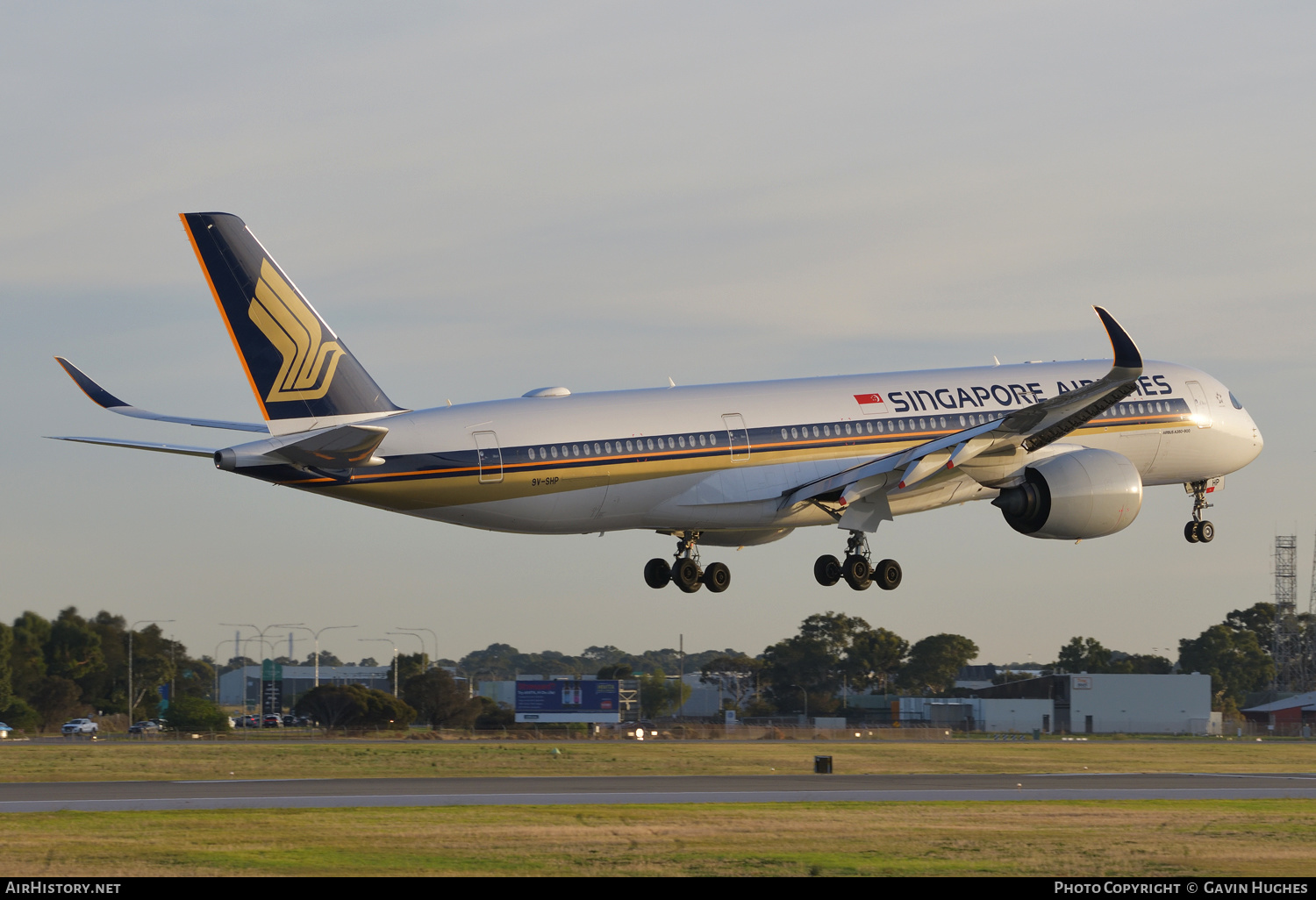 Aircraft Photo of 9V-SHP | Airbus A350-941 | Singapore Airlines | AirHistory.net #569905