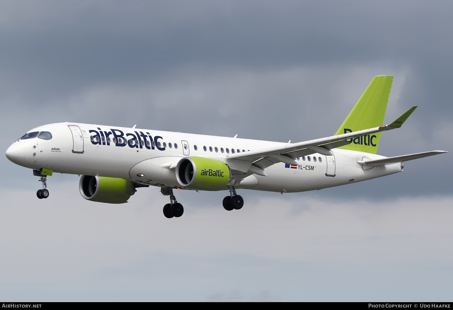 Aircraft Photo of YL-CSM | Airbus A220-371 (BD-500-1A11) | AirBaltic | AirHistory.net #569990