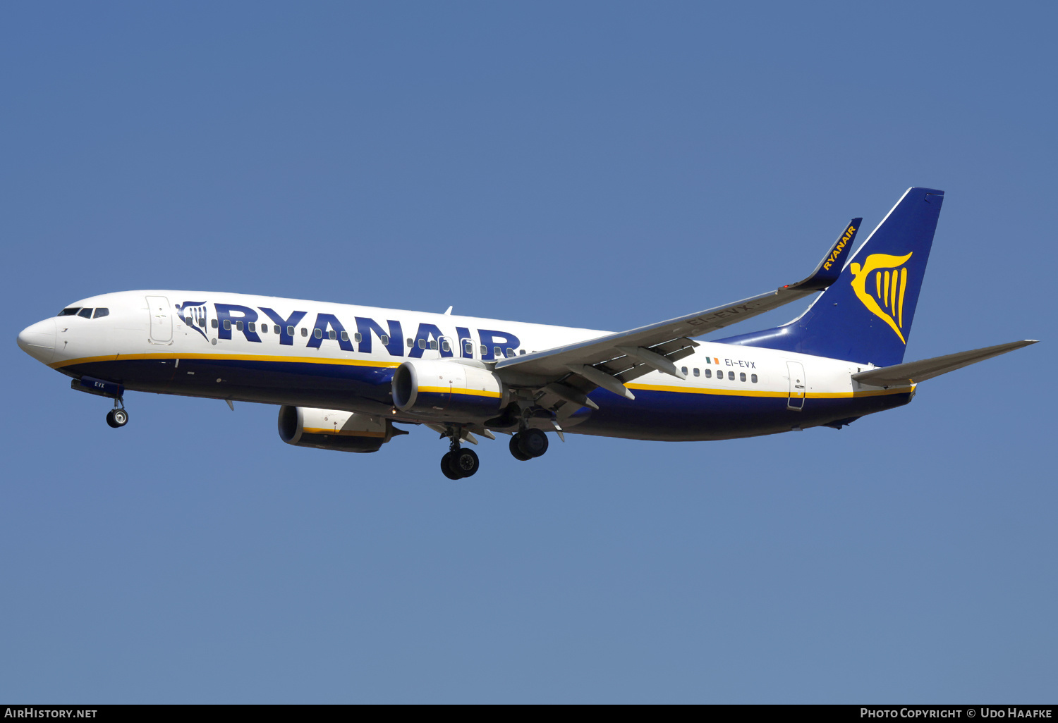 Aircraft Photo of EI-EVX | Boeing 737-8AS | Ryanair | AirHistory.net #570292