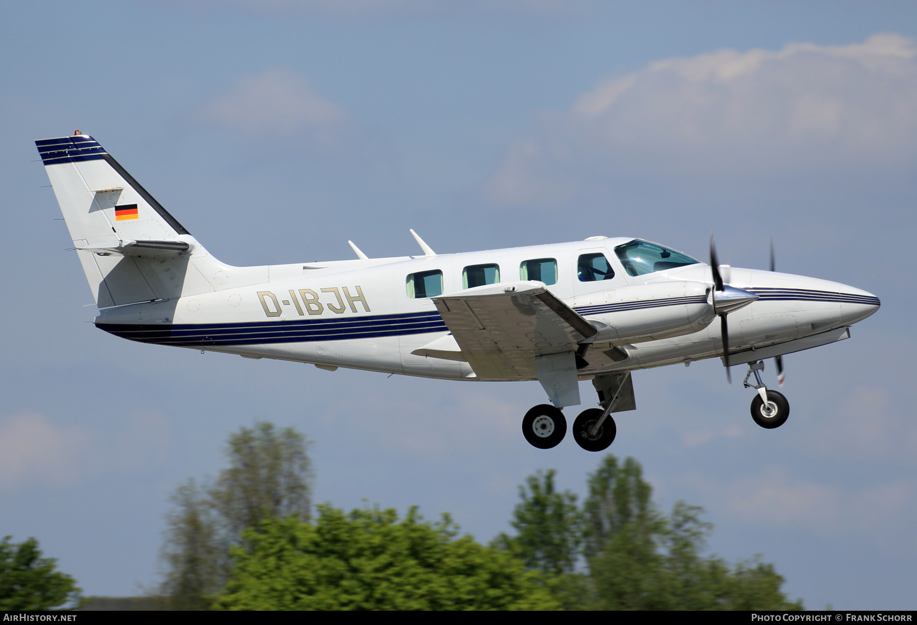 Aircraft Photo of D-IBJH | Cessna T303 Crusader | AirHistory.net #570366