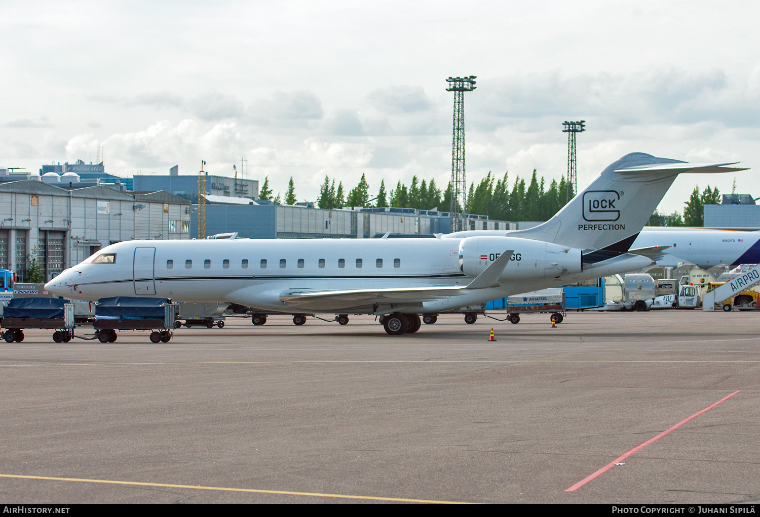 Aircraft Photo of OE-IGG | Bombardier Global Express XRS (BD-700-1A10) | Glock Aviation | AirHistory.net #570531