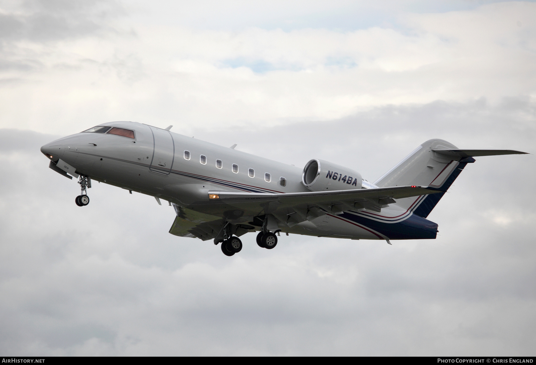Aircraft Photo of N614BA | Bombardier Challenger 604 (CL-600-2B16) | AirHistory.net #570564