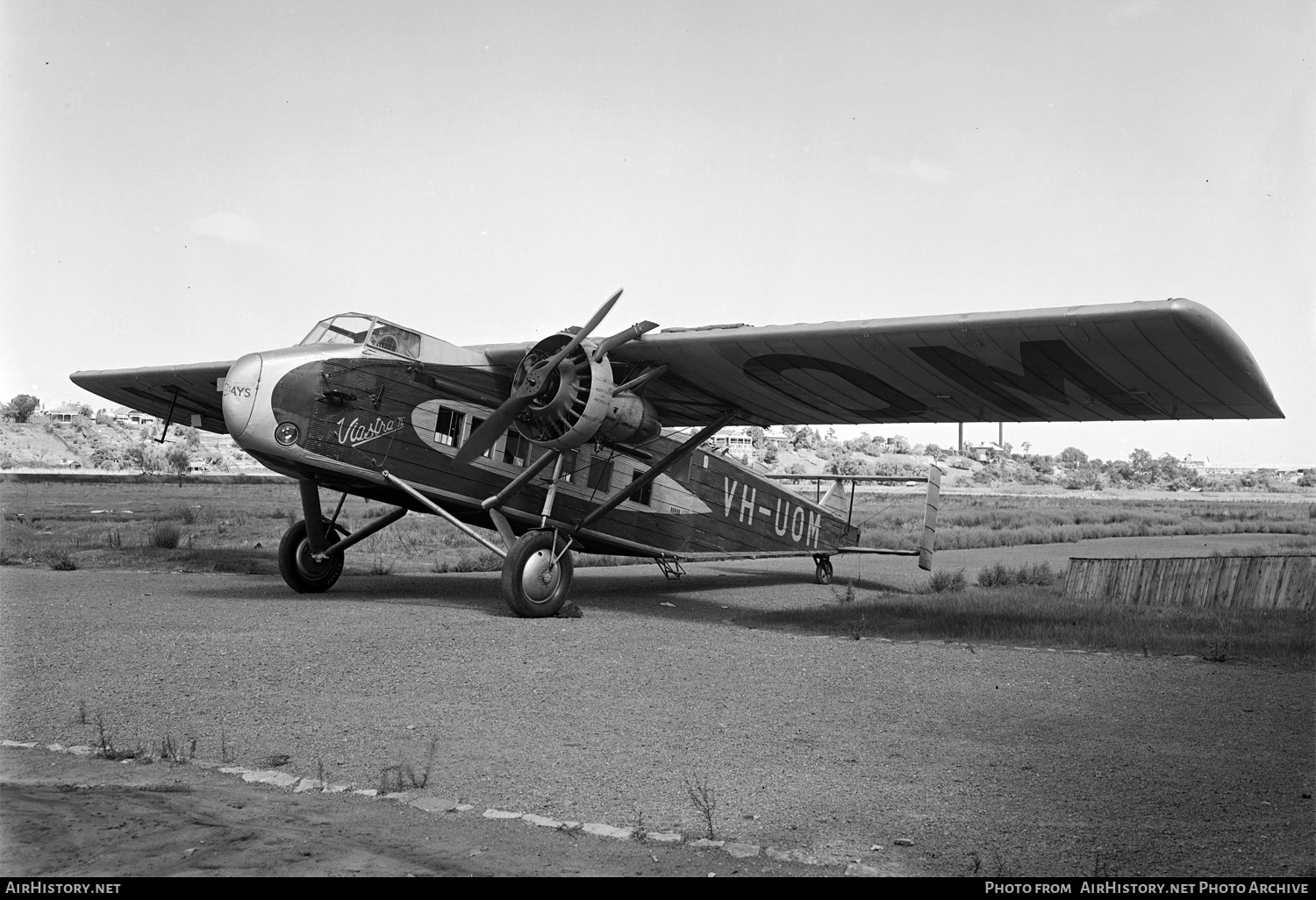 Aircraft Photo of VH-UOM | Vickers 198 Viastra II | West Australian Airways | AirHistory.net #570667