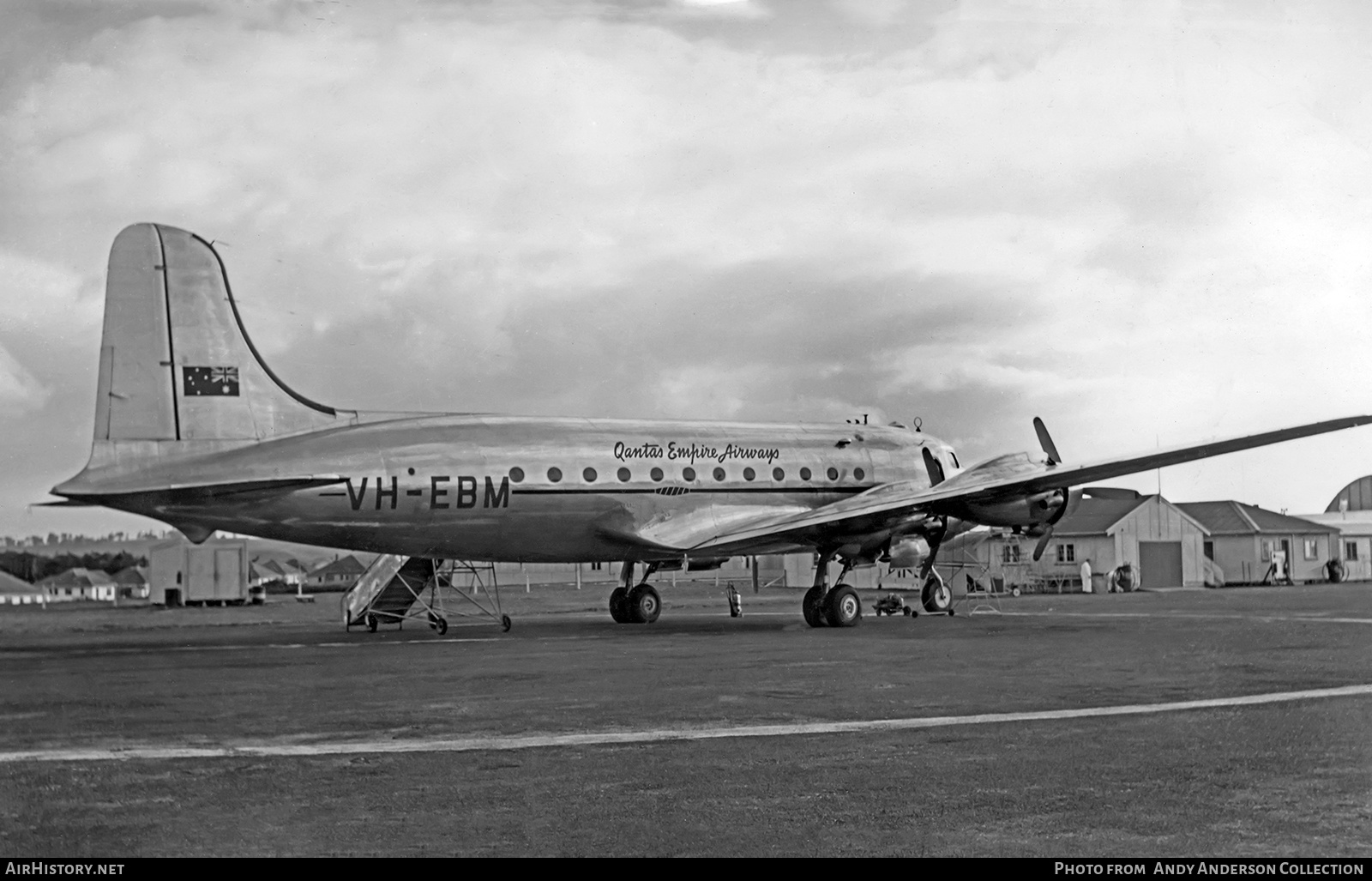 Aircraft Photo of VH-EBM | Douglas DC-4-1009 | Qantas Empire Airways - QEA | AirHistory.net #570697