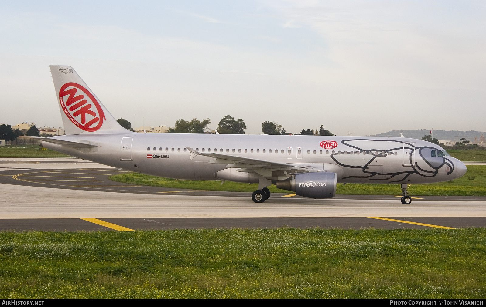 Aircraft Photo of OE-LEU | Airbus A320-214 | Niki | AirHistory.net #570731
