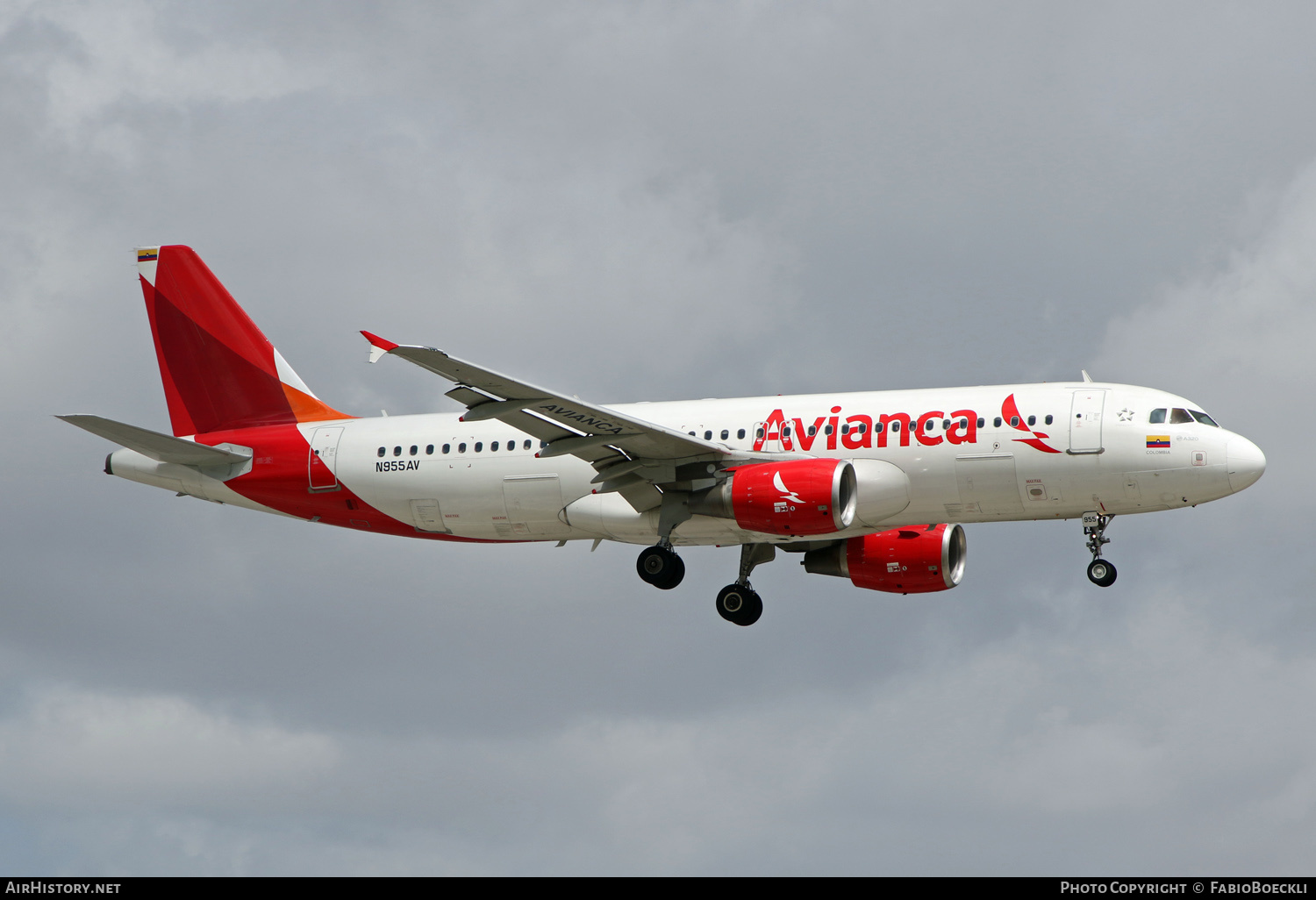 Aircraft Photo of N955AV | Airbus A320-214 | Avianca | AirHistory.net #570745