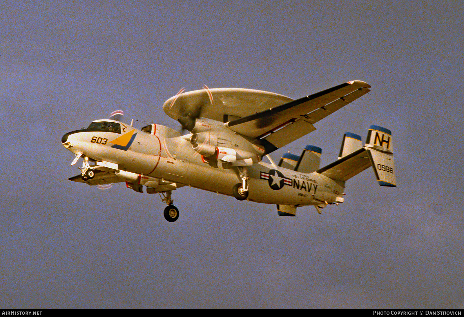Aircraft Photo of 160988 / 0988 | Grumman E-2C Hawkeye | USA - Navy | AirHistory.net #570804