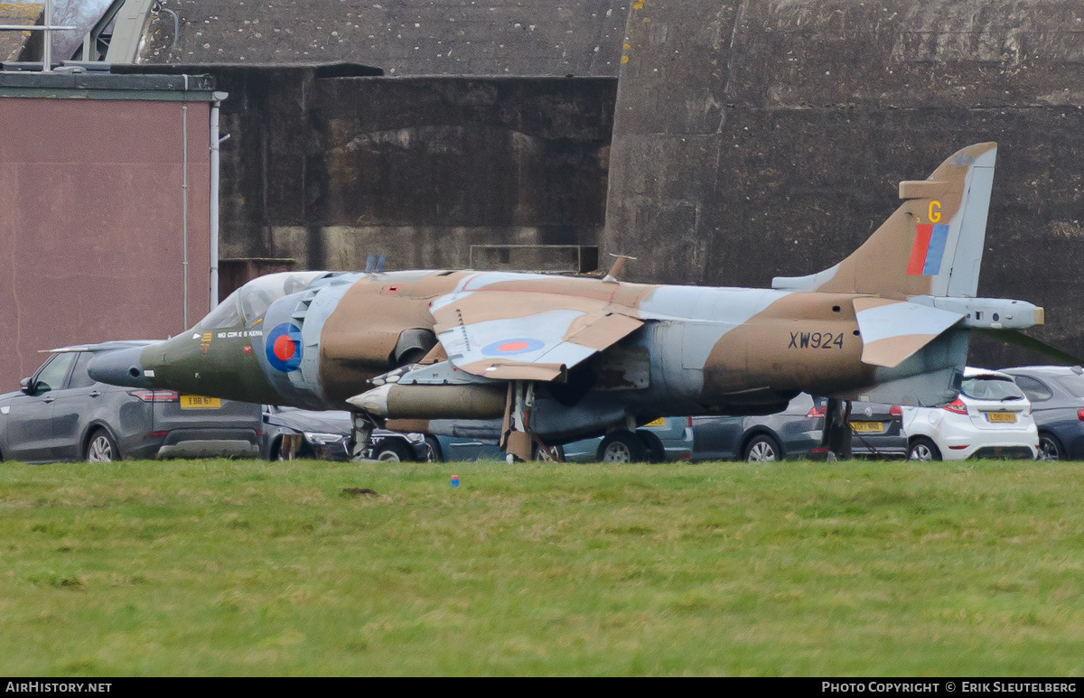 Aircraft Photo of XW924 | Hawker Siddeley Harrier GR3 | UK - Air Force | AirHistory.net #570806