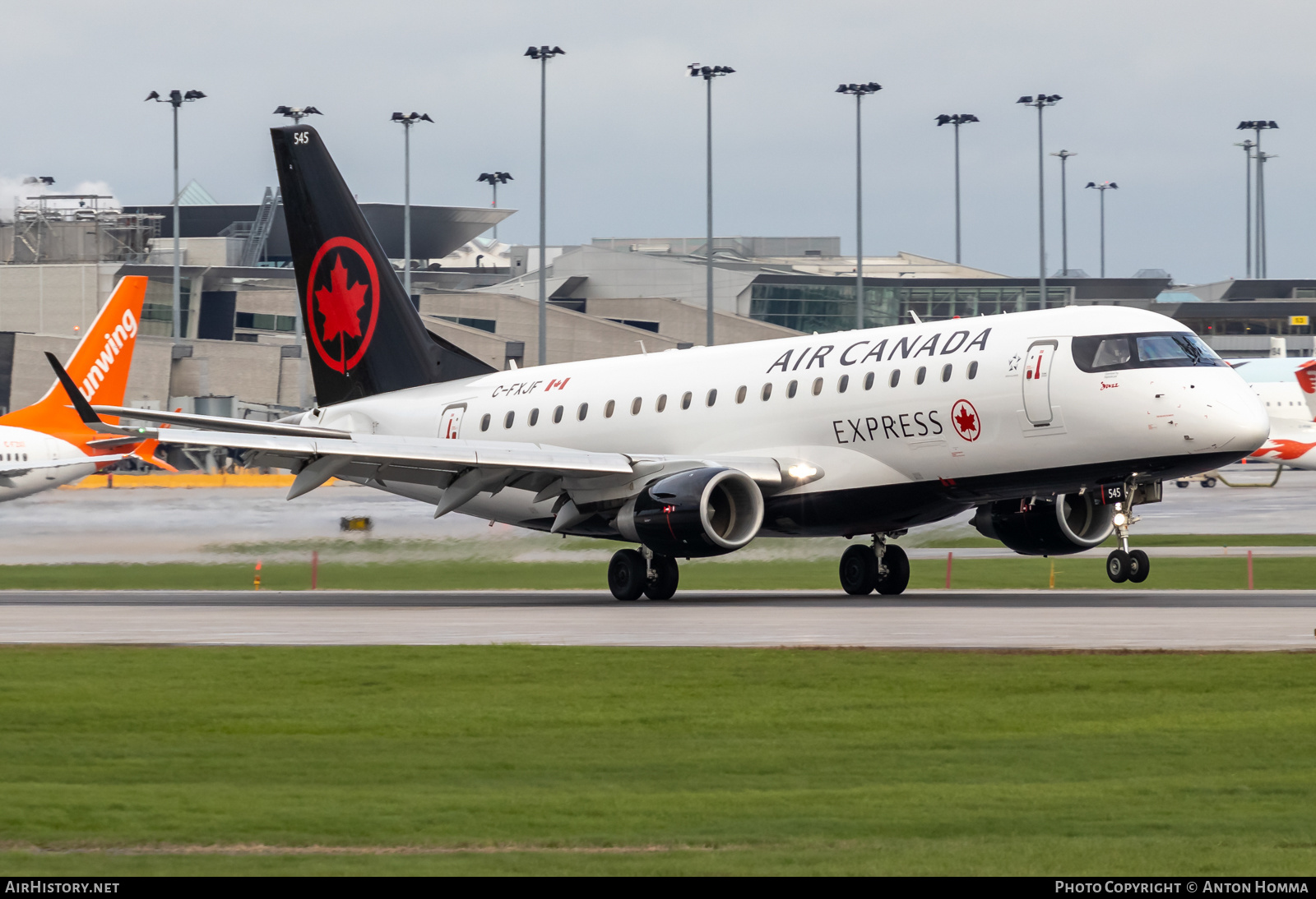 Aircraft Photo of C-FXJF | Embraer 175LR (ERJ-170-200LR) | Air Canada Express | AirHistory.net #570810