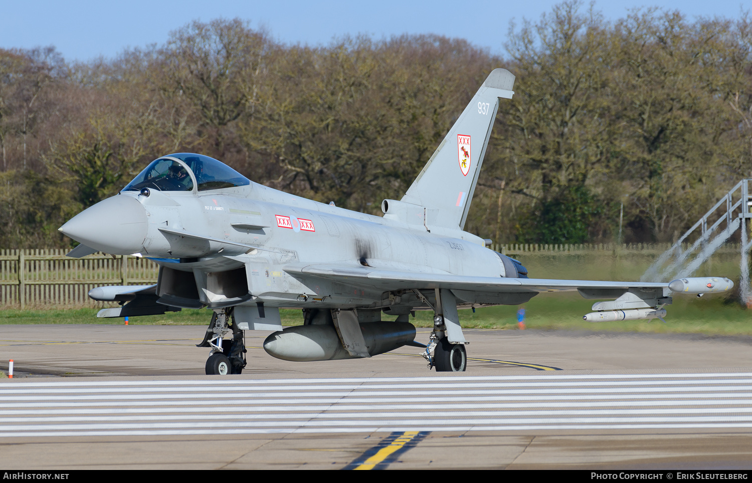 Aircraft Photo of ZJ937 | Eurofighter EF-2000 Typhoon FGR4 | UK - Air Force | AirHistory.net #570817