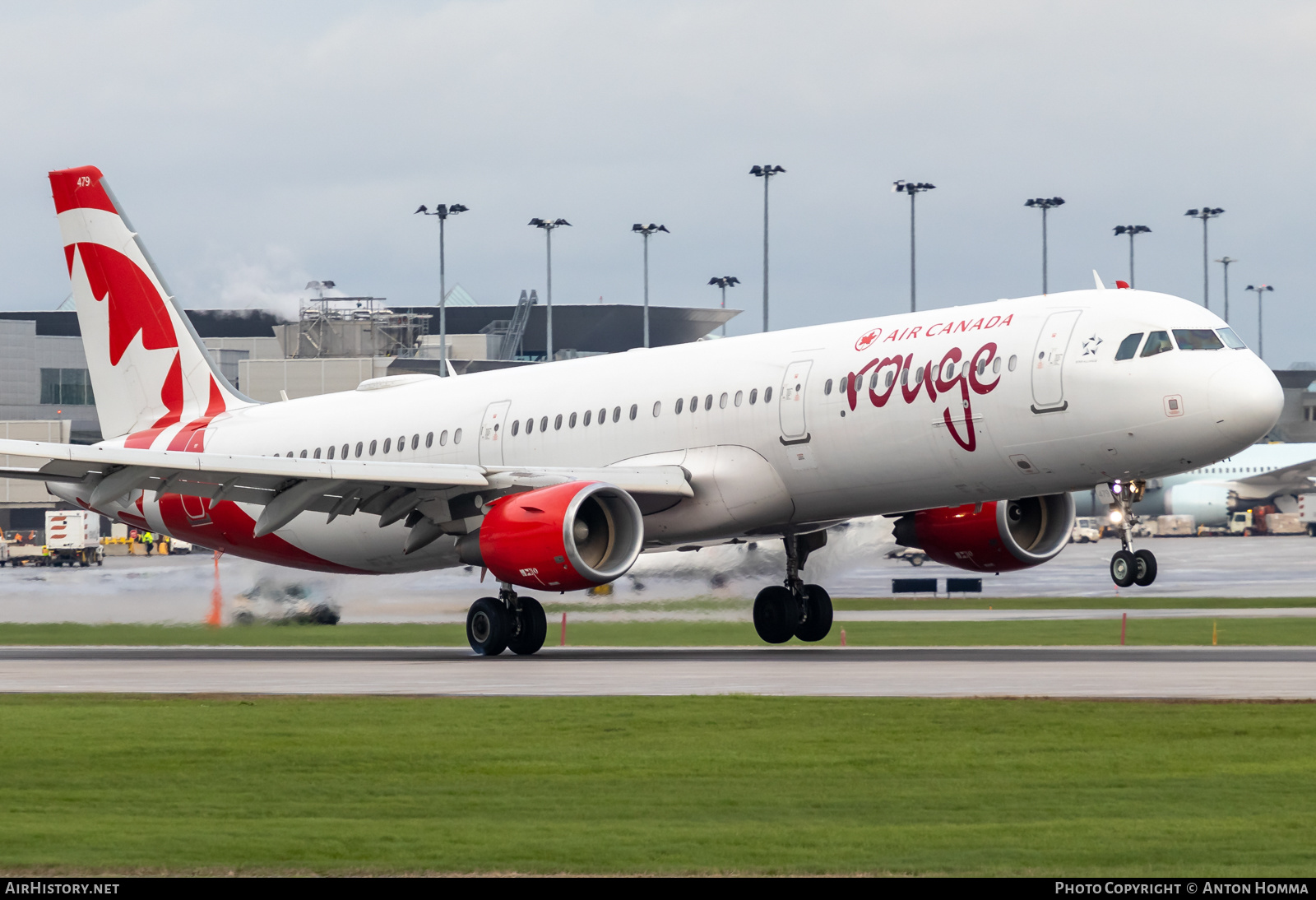 Aircraft Photo of C-GJTH | Airbus A321-211 | Air Canada Rouge | AirHistory.net #570819