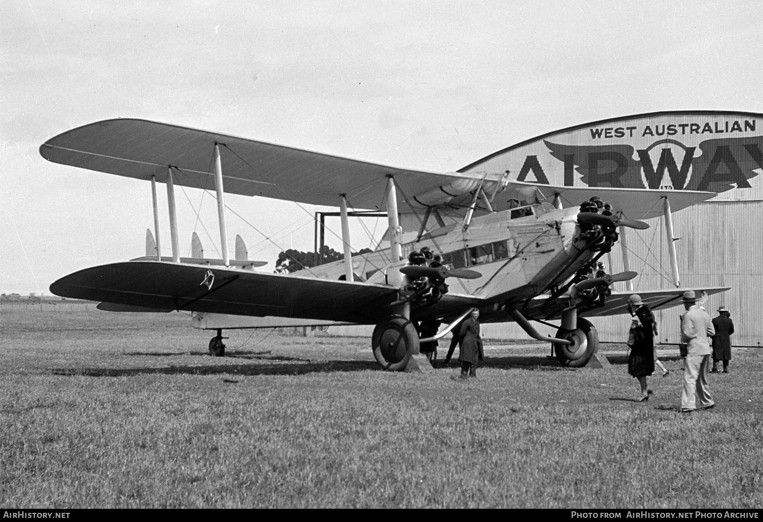 Aircraft Photo of G-AUJP | De Havilland D.H. 66 Hercules | West Australian Airways | AirHistory.net #570878