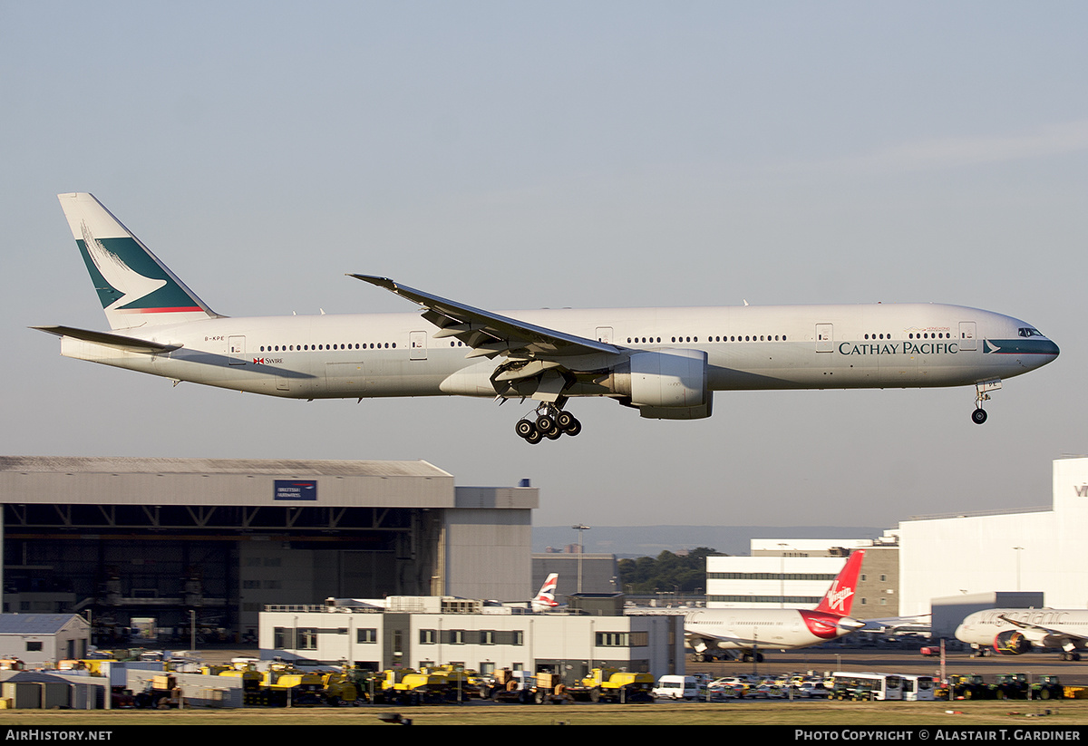 Aircraft Photo of B-KPE | Boeing 777-367/ER | Cathay Pacific Airways | AirHistory.net #570879