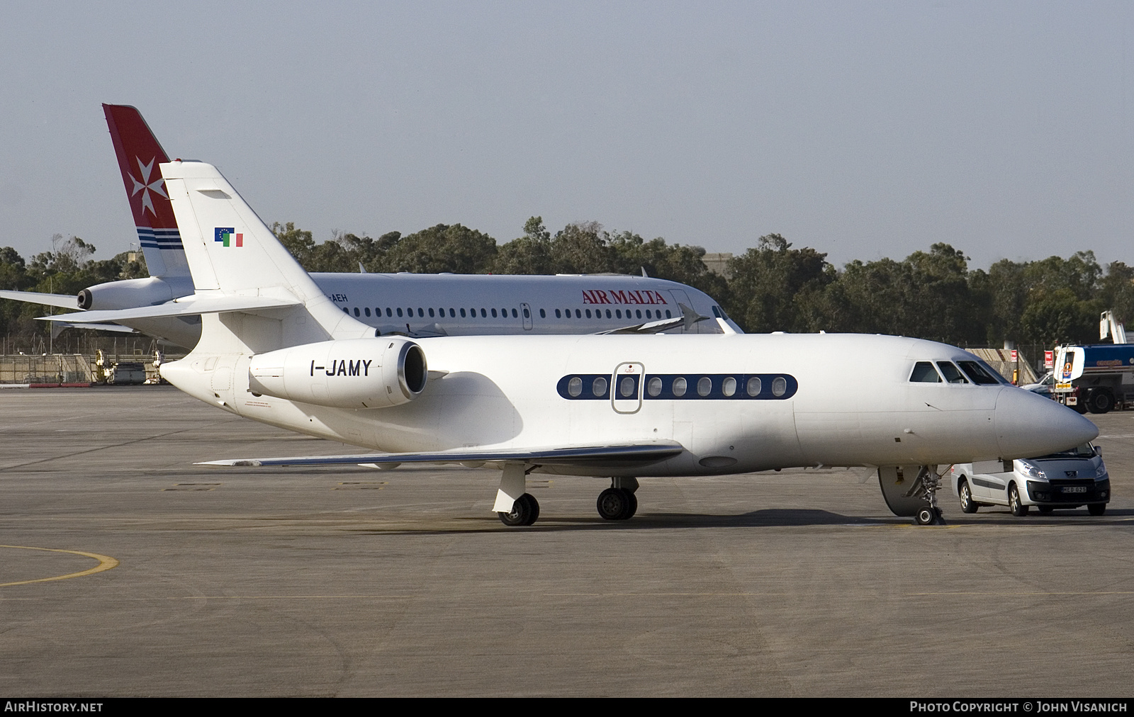 Aircraft Photo of I-JAMY | Dassault Falcon 2000 | AirHistory.net #570885