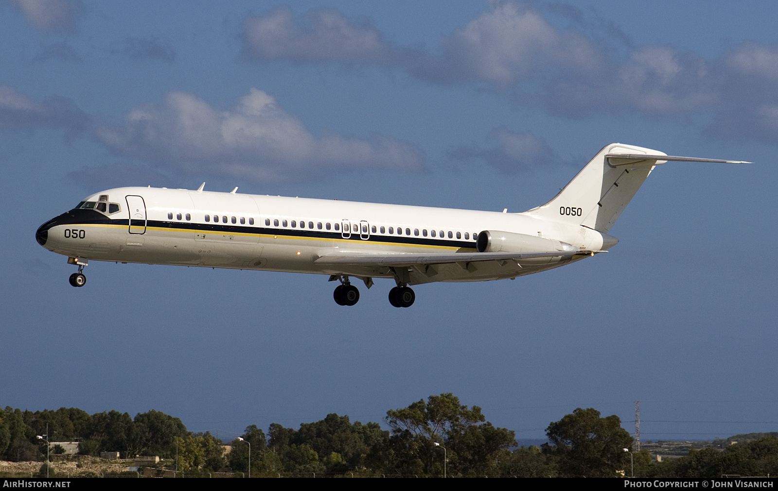 Aircraft Photo of 160050 / 0050 | McDonnell Douglas C-9B Skytrain II (DC-9-32CF) | USA - Navy | AirHistory.net #570886