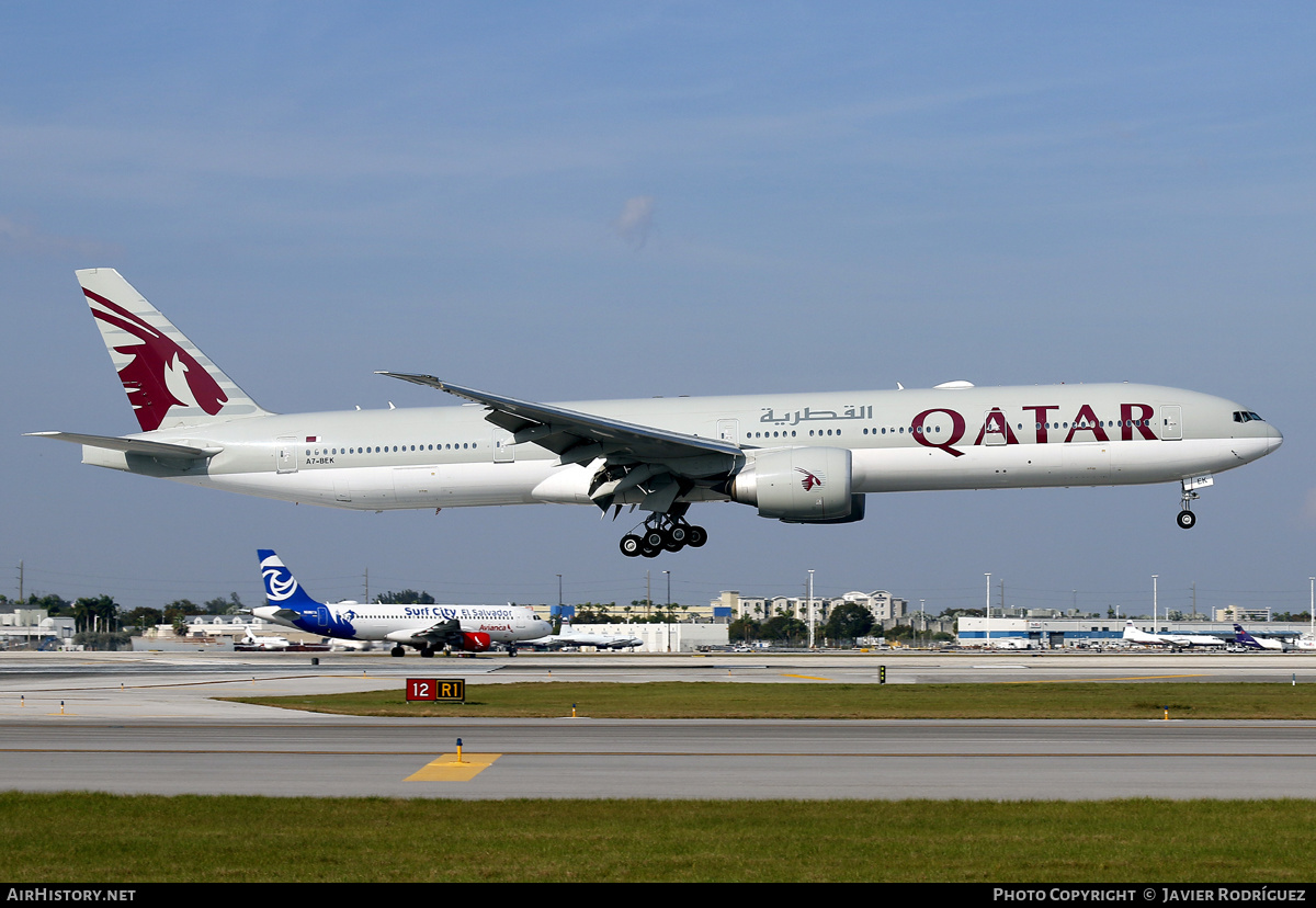 Aircraft Photo of A7-BEK | Boeing 777-300/ER | Qatar Airways | AirHistory.net #570890
