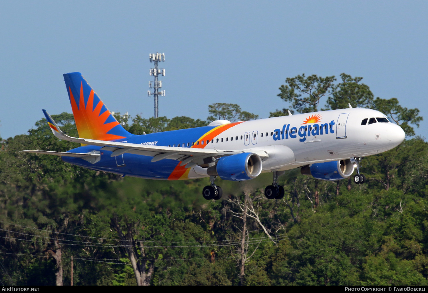 Aircraft Photo of N195NV | Airbus A320-214 | Allegiant Air | AirHistory.net #570949