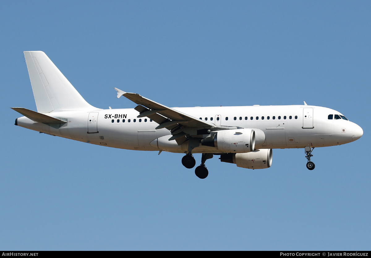 Aircraft Photo of SX-BHN | Airbus A319-112 | AirHistory.net #570964