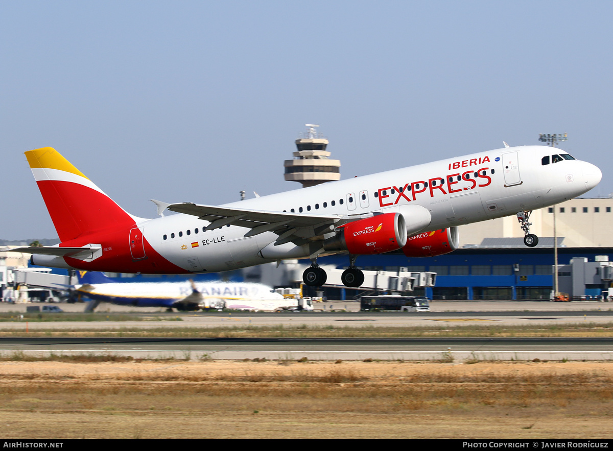 Aircraft Photo of EC-LLE | Airbus A320-214 | Iberia Express | AirHistory.net #570982