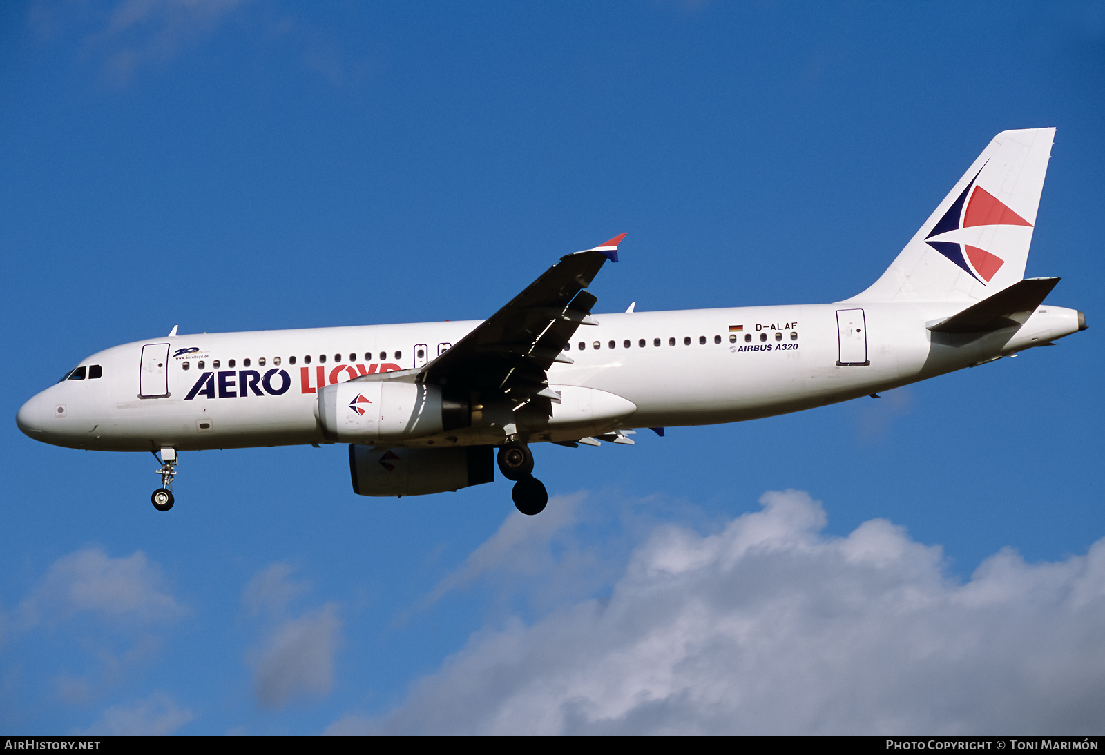 Aircraft Photo of D-ALAF | Airbus A320-232 | Aero Lloyd | AirHistory.net #571021