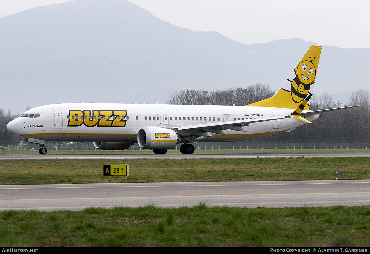 Aircraft Photo of SP-RZH | Boeing 737-8200 Max 200 | Buzz | AirHistory.net #571034