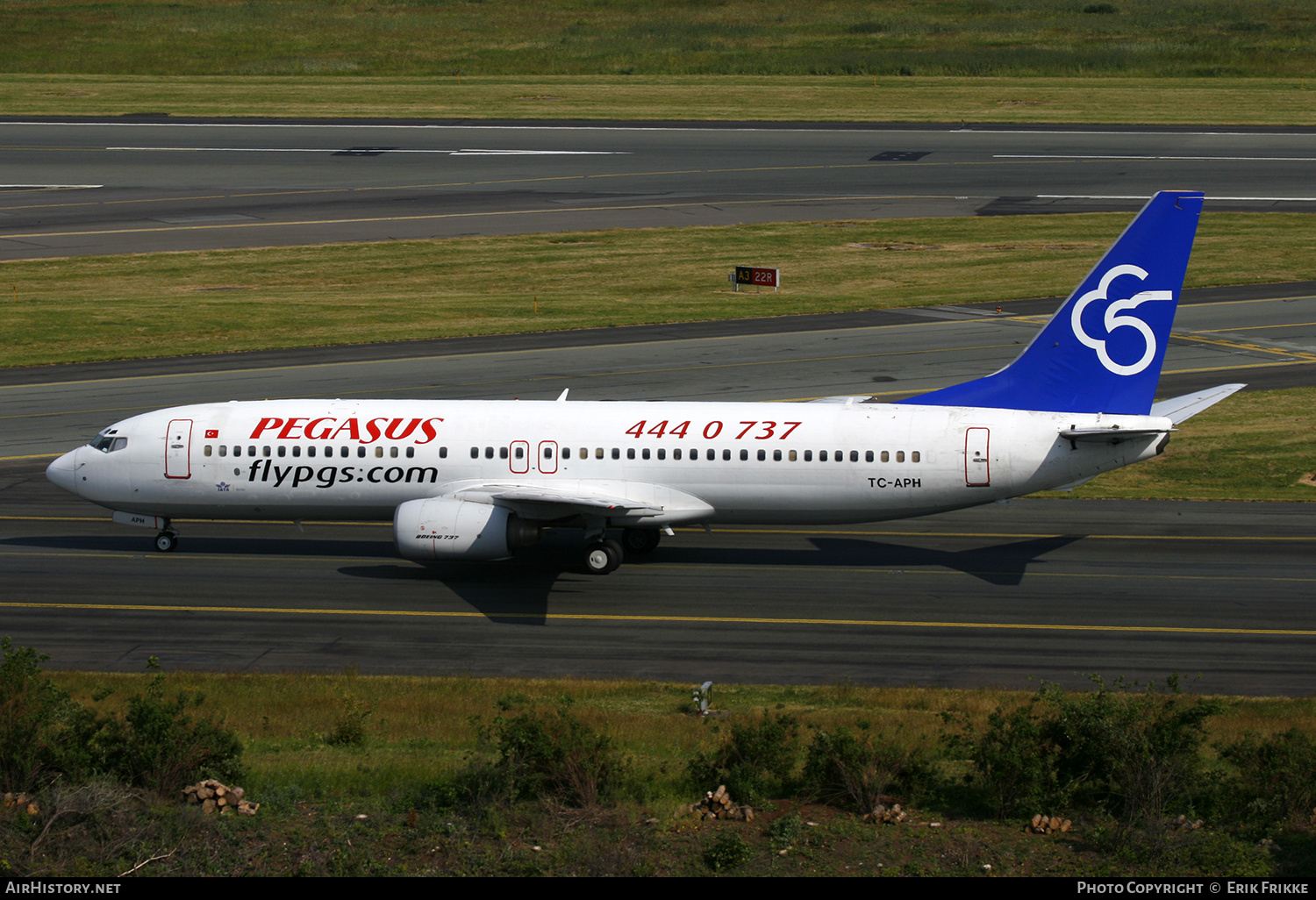 Aircraft Photo of TC-APH | Boeing 737-8S3 | Pegasus Airlines | AirHistory.net #571085