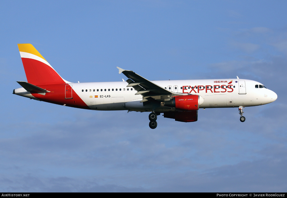 Aircraft Photo of EC-LKG | Airbus A320-214 | Iberia Express | AirHistory.net #571133