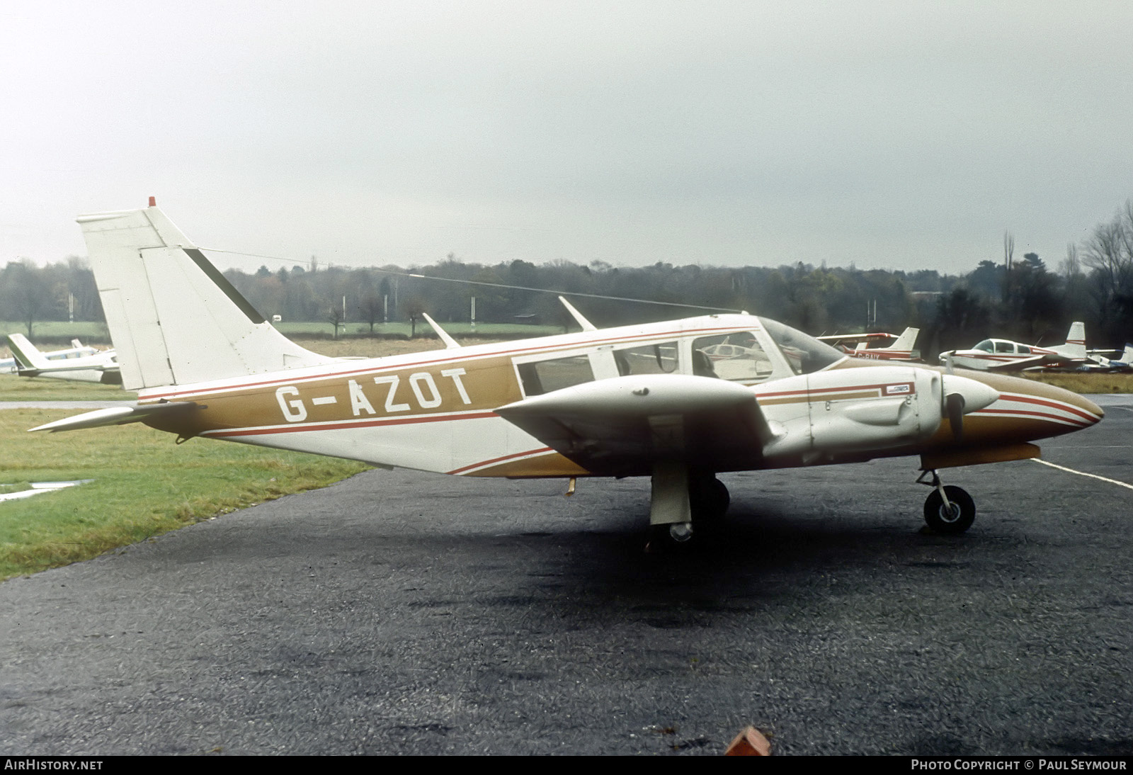 Aircraft Photo of G-AZOT | Piper PA-34-200 Seneca | AirHistory.net #571175