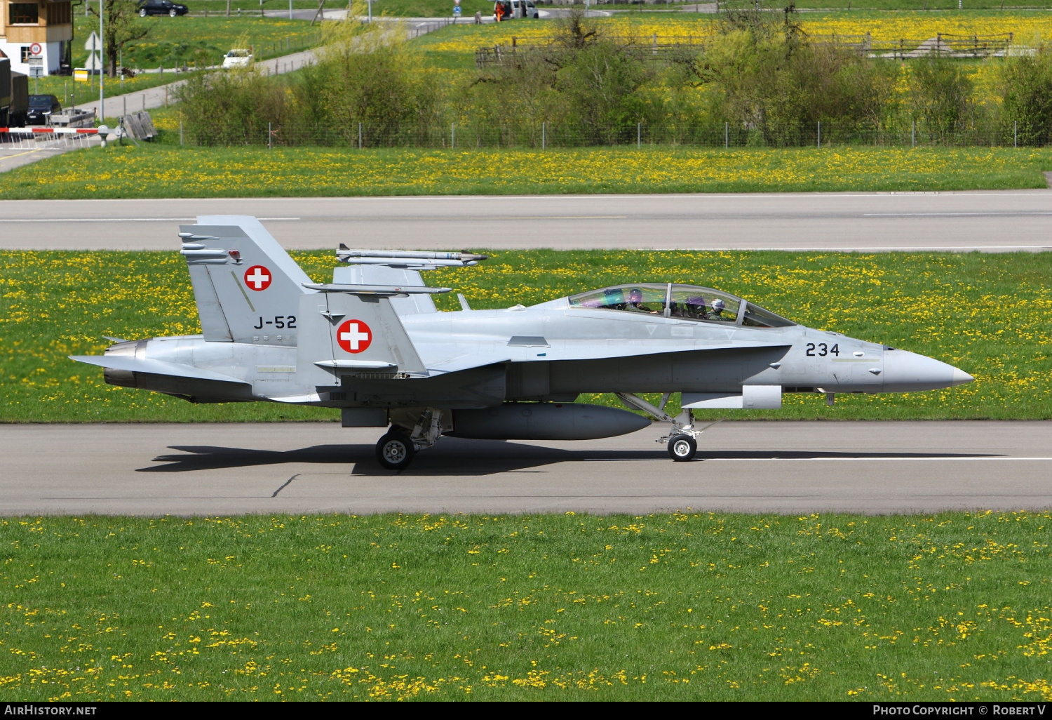 Aircraft Photo of J-5234 | McDonnell Douglas F/A-18D Hornet | Switzerland - Air Force | AirHistory.net #571177