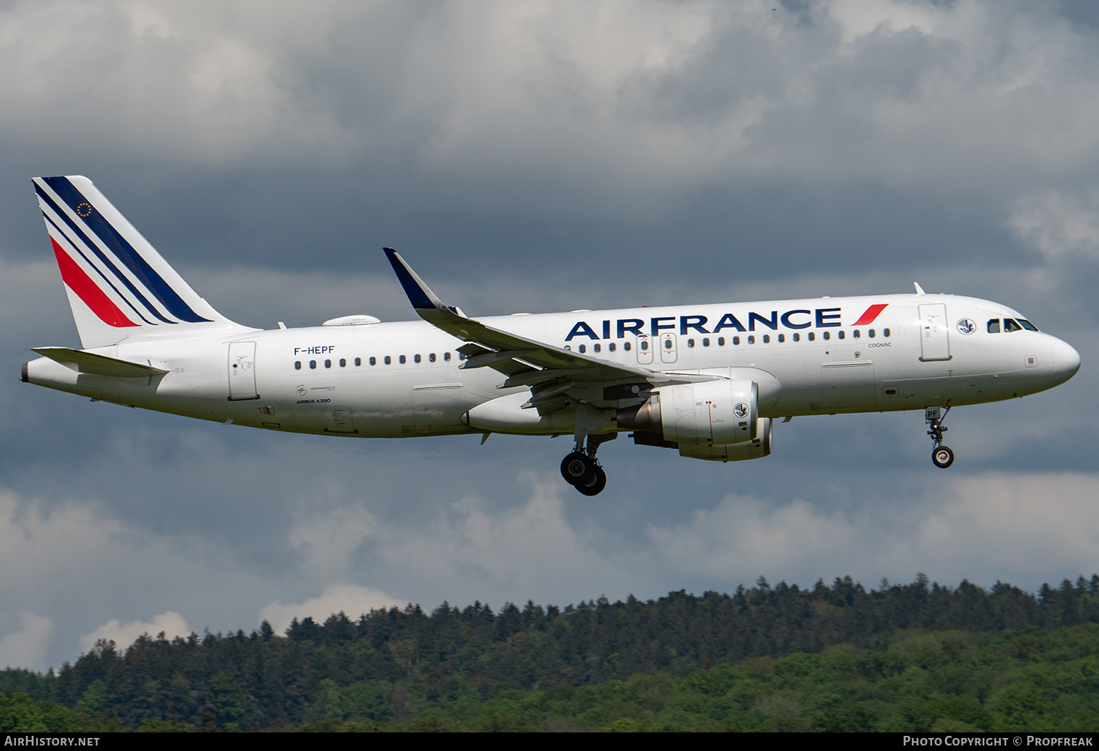 Aircraft Photo of F-HEPF | Airbus A320-214 | Air France | AirHistory.net #571288