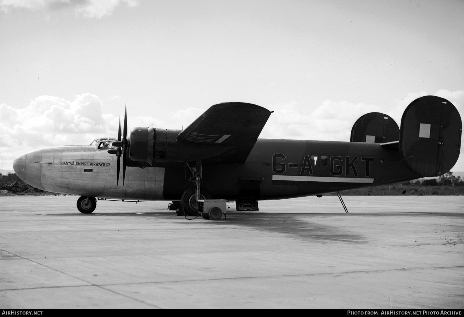 Aircraft Photo of G-AGKT | Consolidated LB-30 Liberator II | Qantas Empire Airways - QEA | AirHistory.net #571328