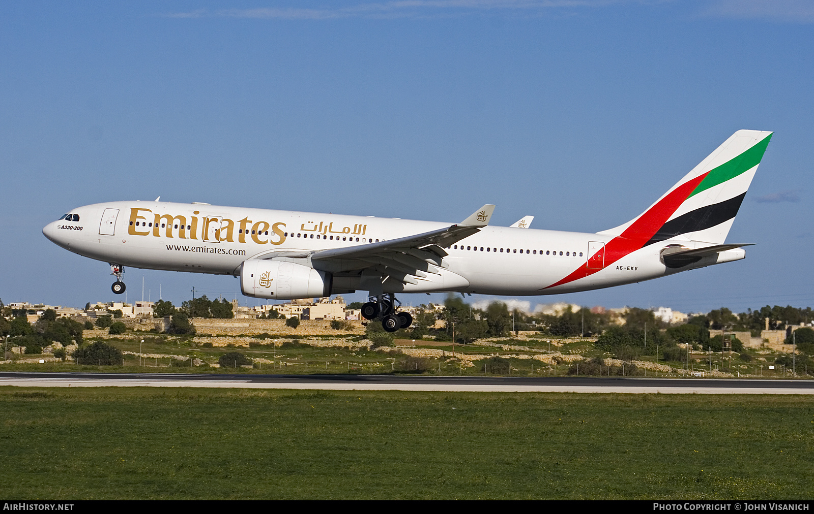 Aircraft Photo of A6-EKV | Airbus A330-243 | Emirates | AirHistory.net #571336