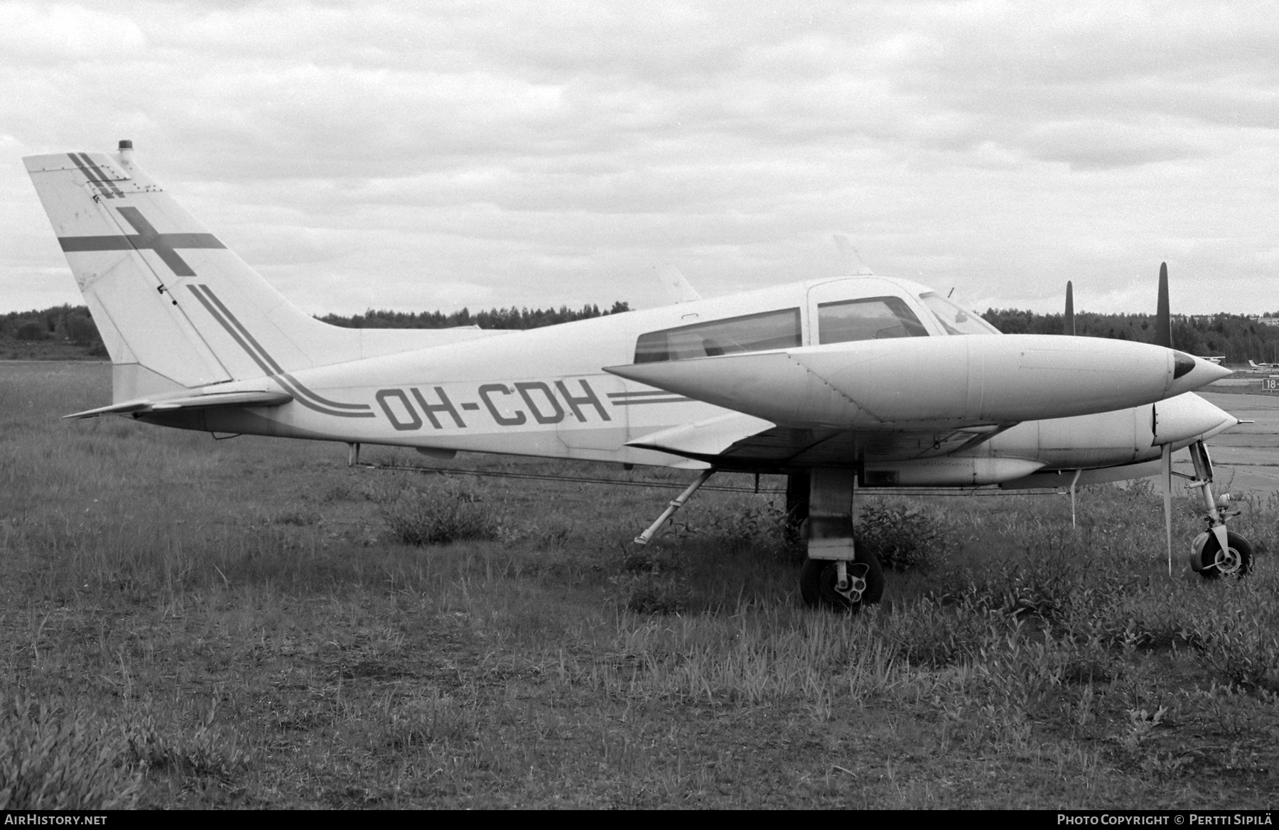Aircraft Photo of OH-CDH | Cessna 310K | AirHistory.net #571398