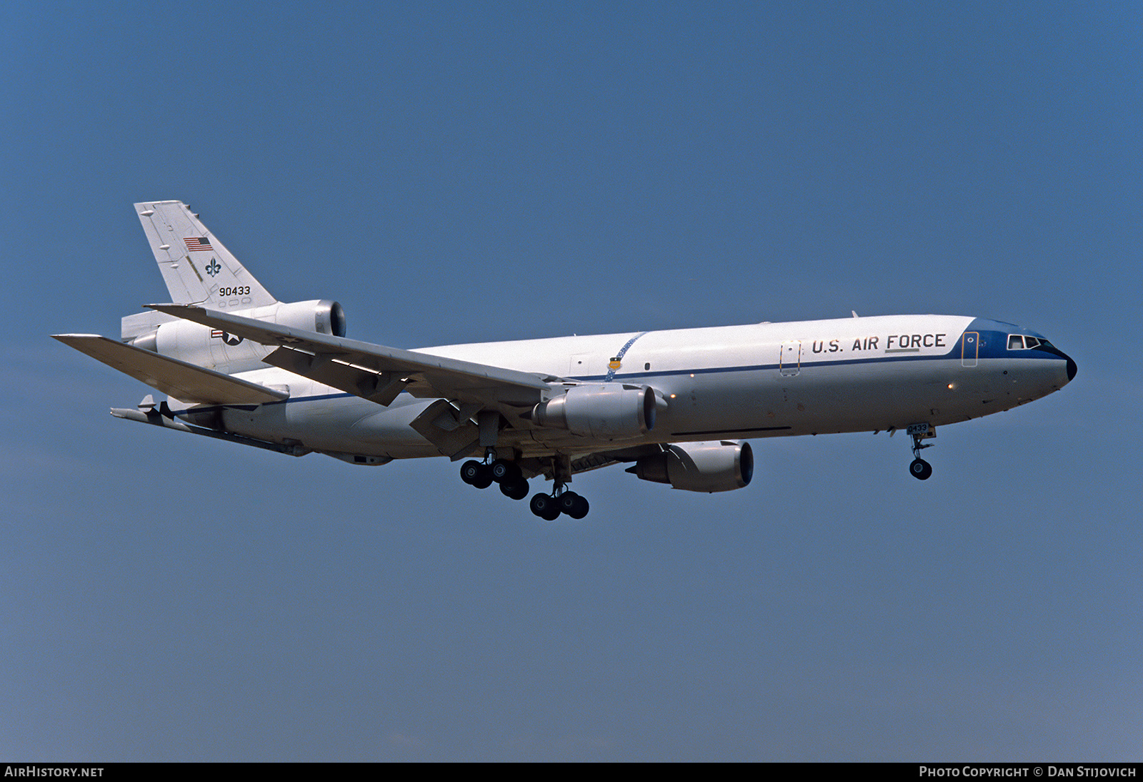 Aircraft Photo of 79-0433 / 90433 | McDonnell Douglas KC-10A Extender (DC-10-30CF) | USA - Air Force | AirHistory.net #571415