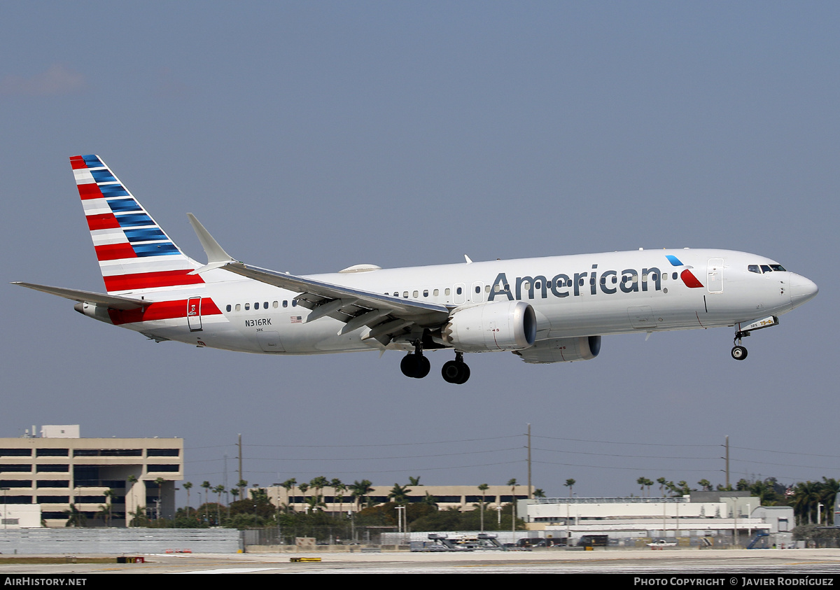 Aircraft Photo of N316RK | Boeing 737-8 Max 8 | American Airlines | AirHistory.net #571487