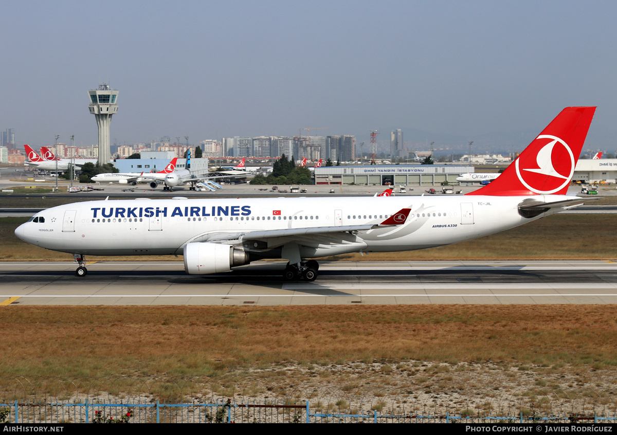 Aircraft Photo of TC-JIL | Airbus A330-202 | Turkish Airlines | AirHistory.net #571494