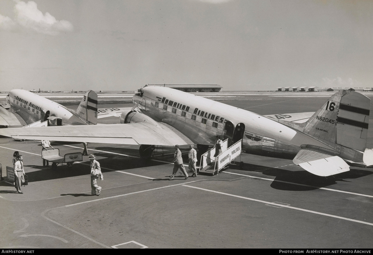 Aircraft Photo of N62045 | Douglas C-53A Skytrooper | Hawaiian Airlines | AirHistory.net #571515