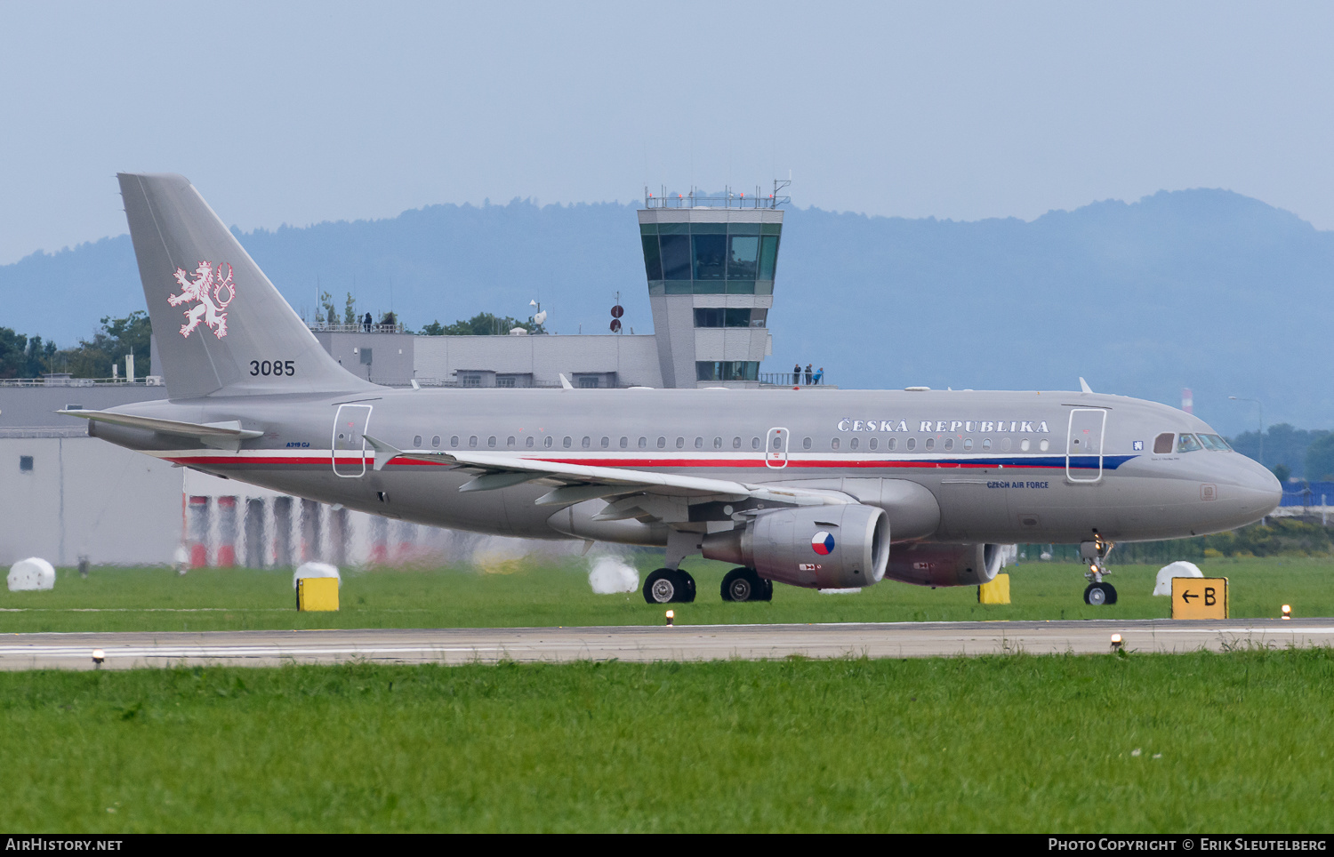 Aircraft Photo of 3085 | Airbus ACJ319 (A319-115/CJ) | Czechia - Air Force | AirHistory.net #571529