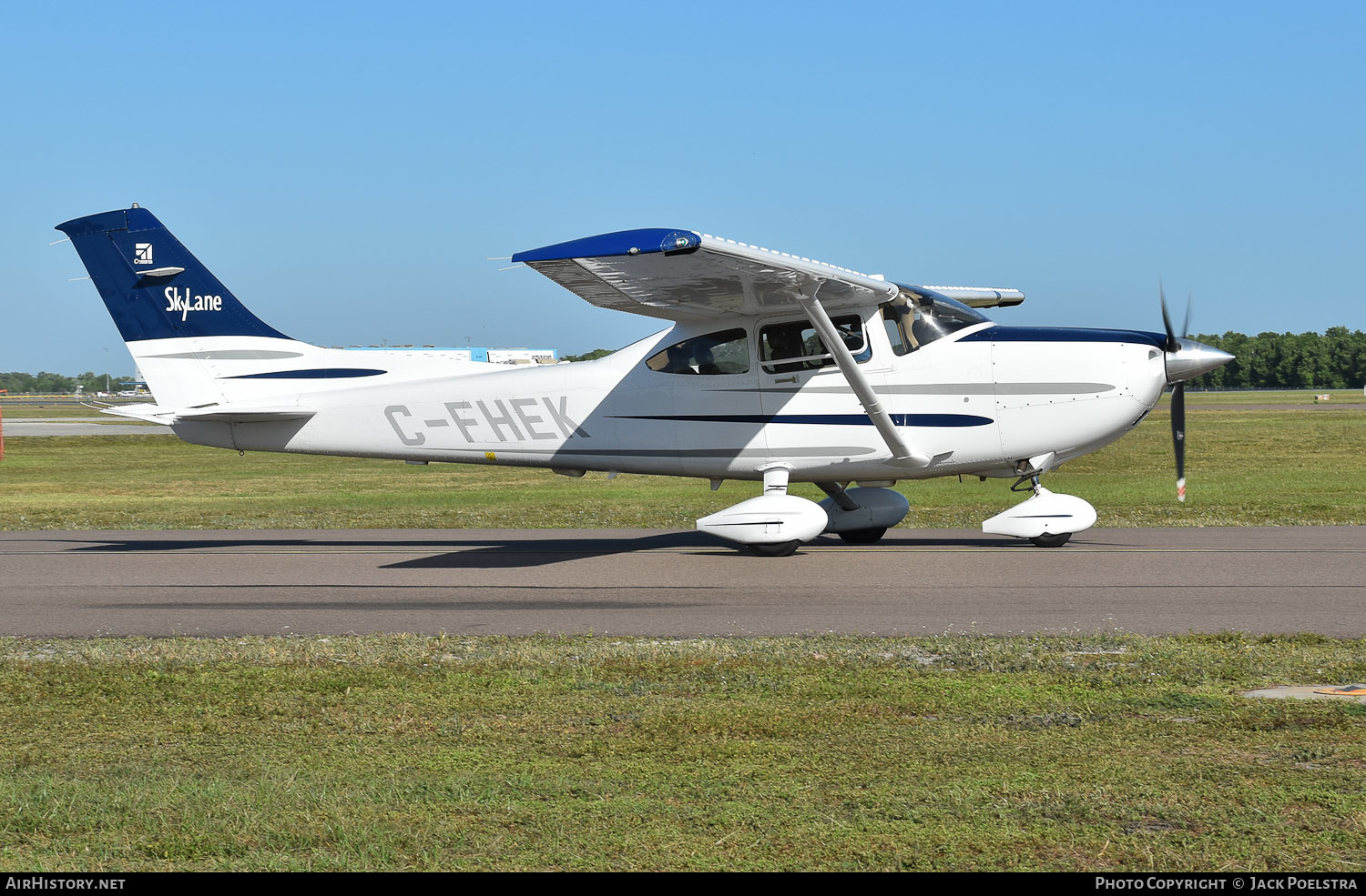 Aircraft Photo of C-FHEK | Cessna 182T Skylane | AirHistory.net #571564