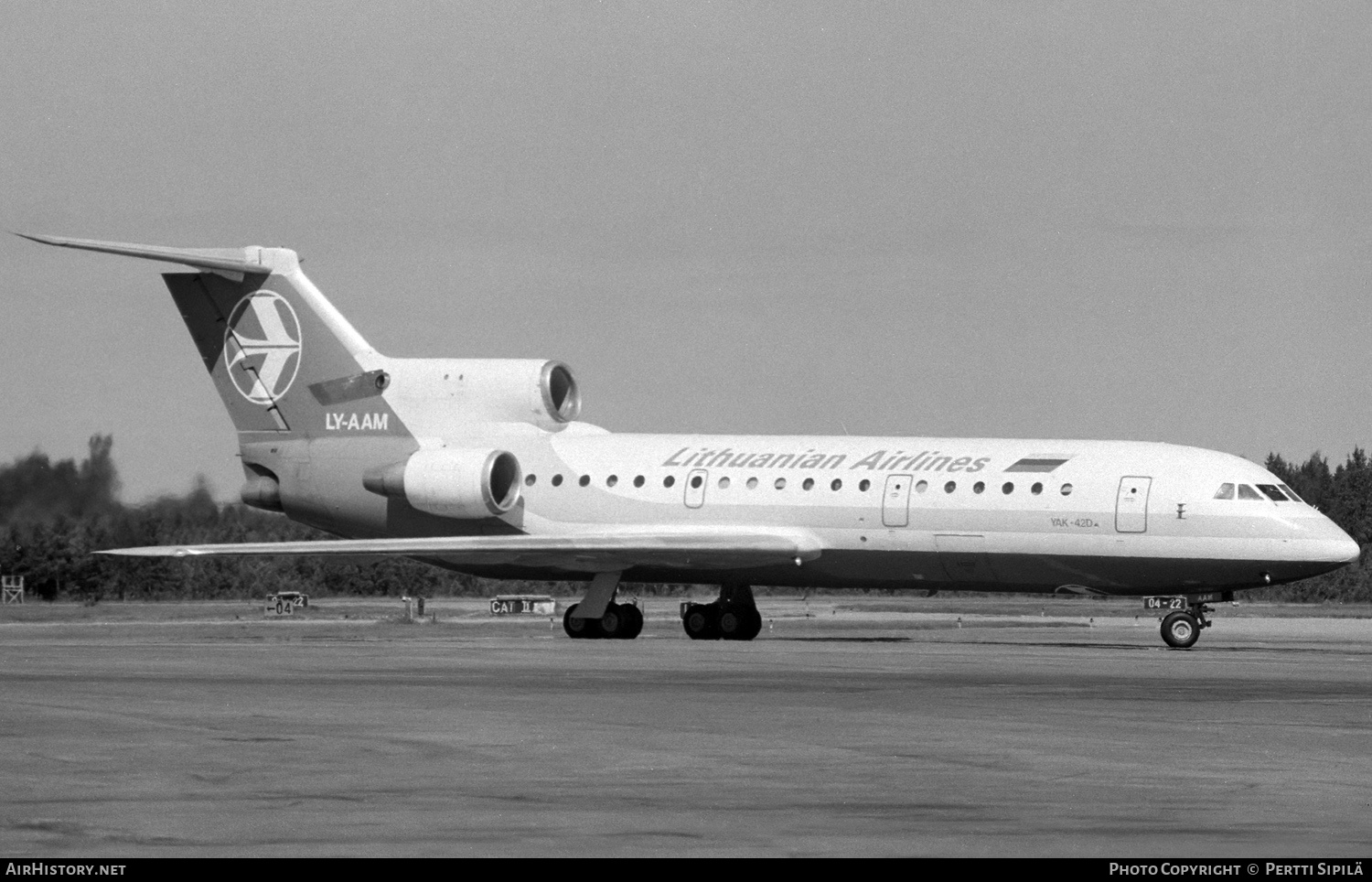 Aircraft Photo of LY-AAM | Yakovlev Yak-42D | Lithuanian Airlines | AirHistory.net #571586