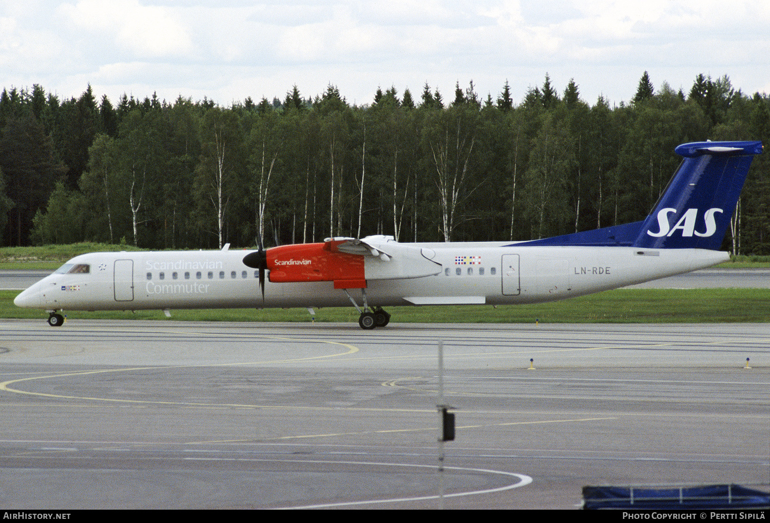 Aircraft Photo of LN-RDE | Bombardier DHC-8-402 Dash 8 | Scandinavian Commuter - SAS | AirHistory.net #571591