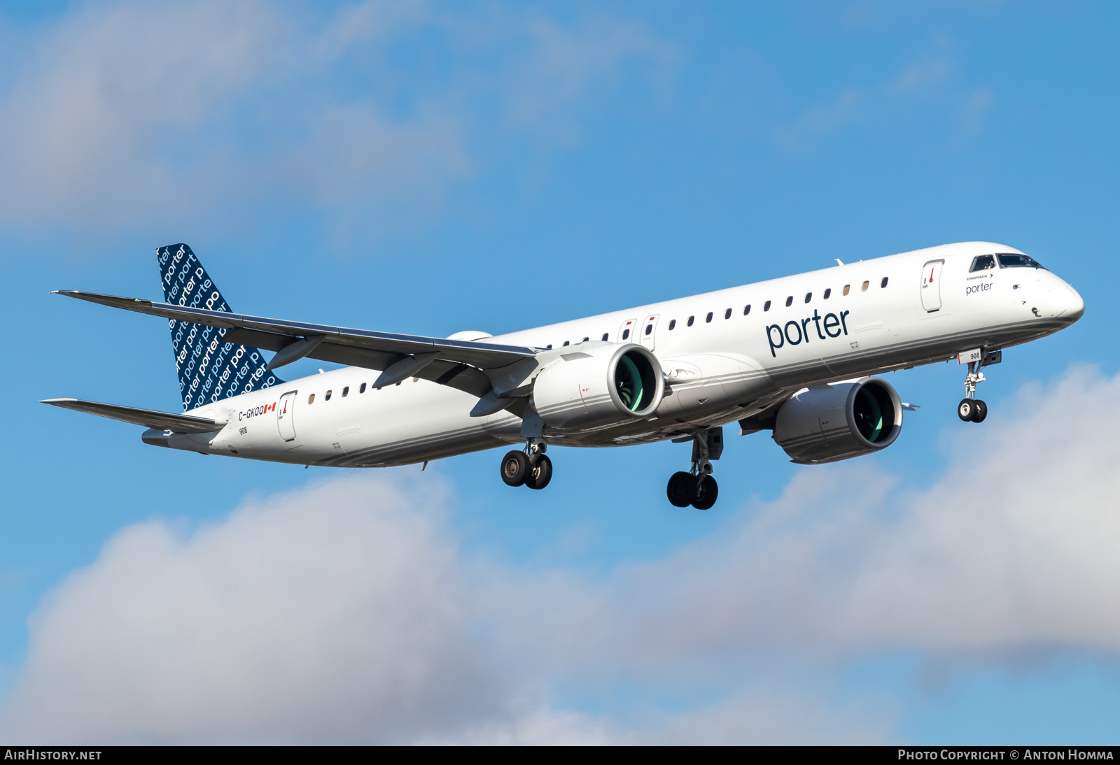 Aircraft Photo of C-GKQQ | Embraer 195-E2 (ERJ-190-400) | Porter Airlines | AirHistory.net #571766