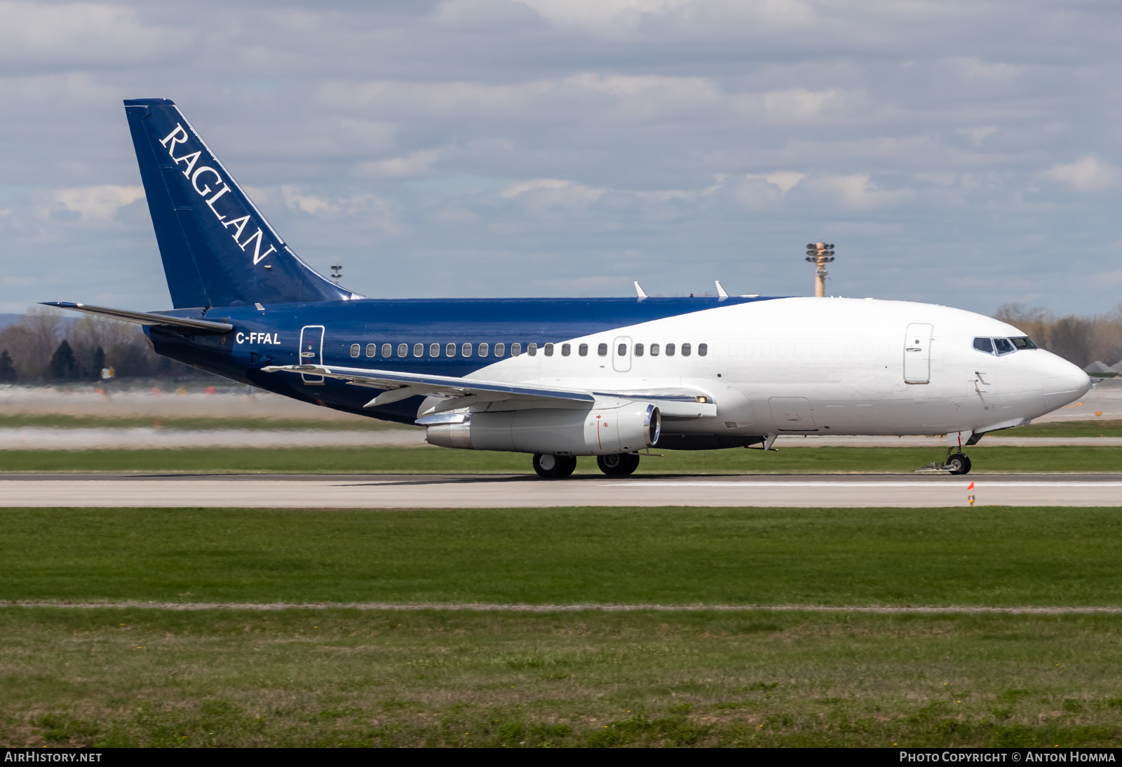 Aircraft Photo of C-FFAL | Boeing 737-2R8C/Adv | Raglan Mine | AirHistory.net #571775