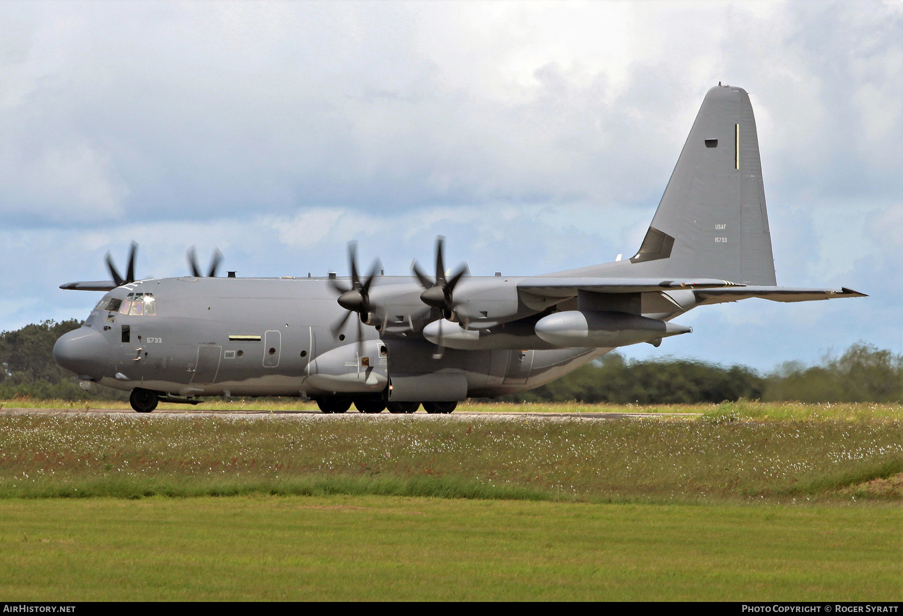 Aircraft Photo of 11-5733 / 15733 | Lockheed Martin MC-130J Hercules (L-382) | USA - Air Force | AirHistory.net #571793