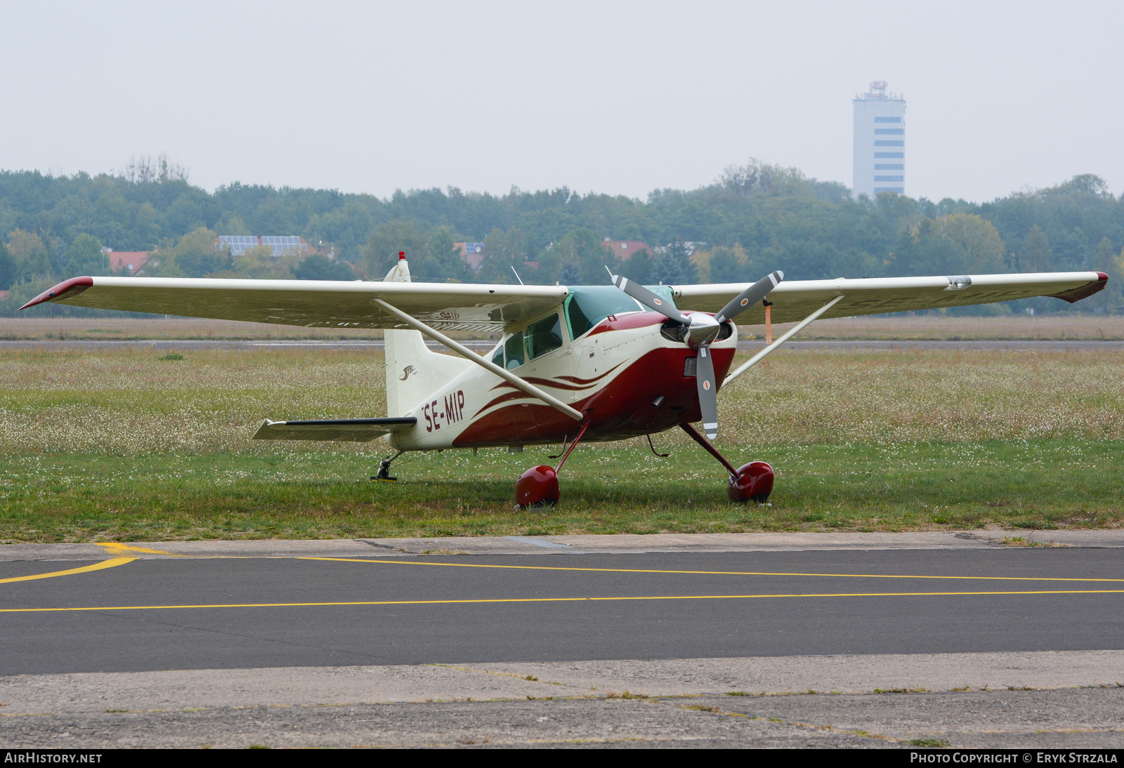 Aircraft Photo of SE-MIP | Cessna A185E Skywagon | AirHistory.net #571812