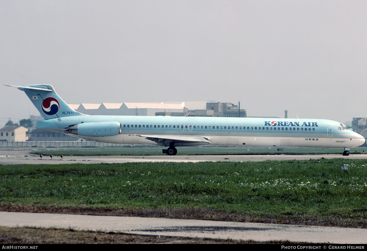 Aircraft Photo of HL7571 | McDonnell Douglas MD-83 (DC-9-83) | Korean Air | AirHistory.net #571844